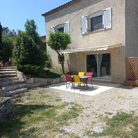 Le Clos Des Lauriers Каркасон Екстериор снимка
