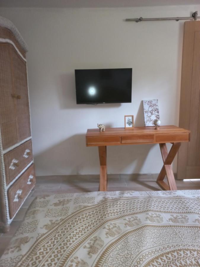 Le Clos Des Lauriers Каркасон Екстериор снимка